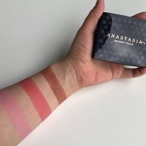 Anastasia Beverly Hills Blush Trio